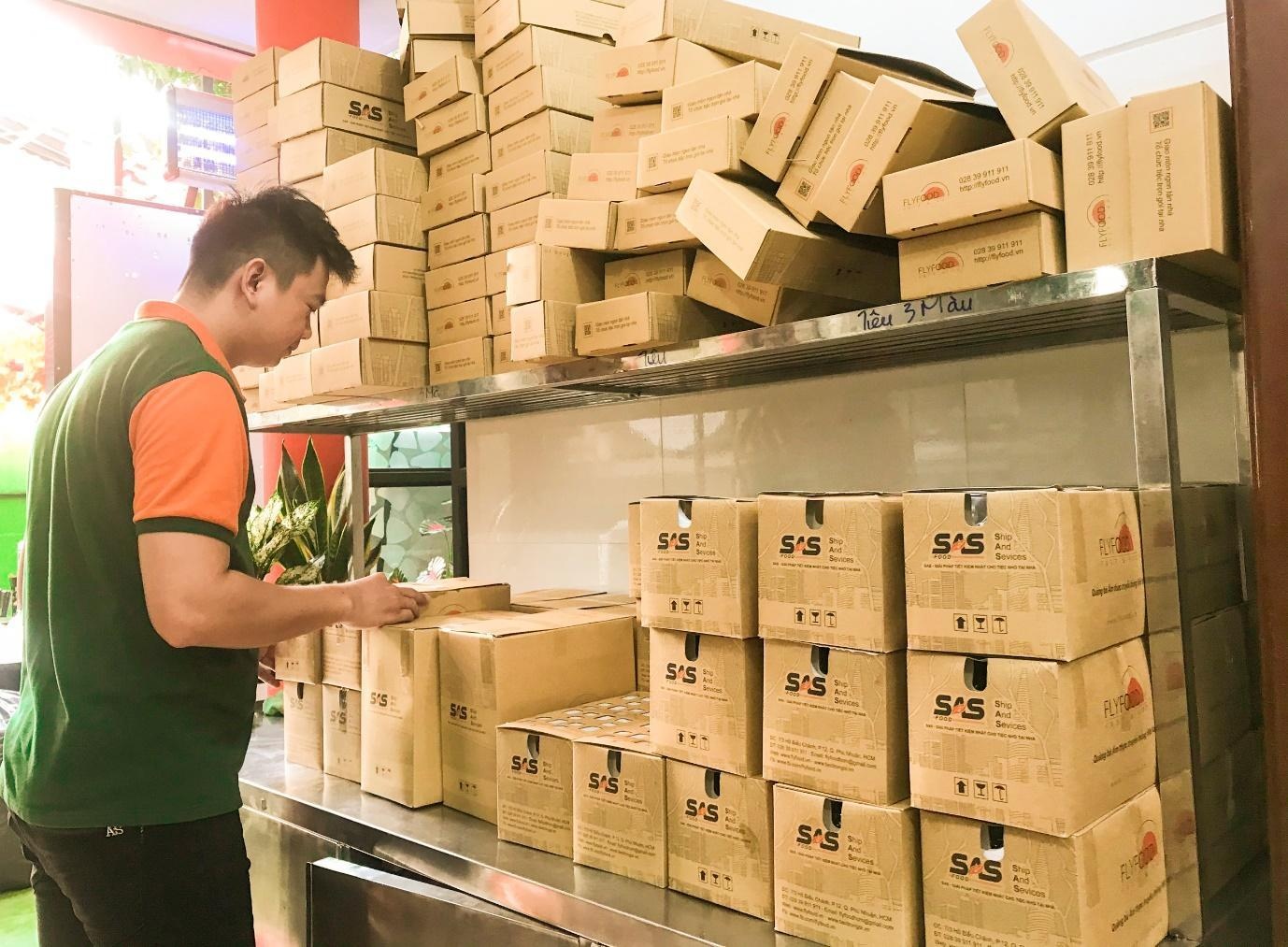 Giao hang tan nha anh 2