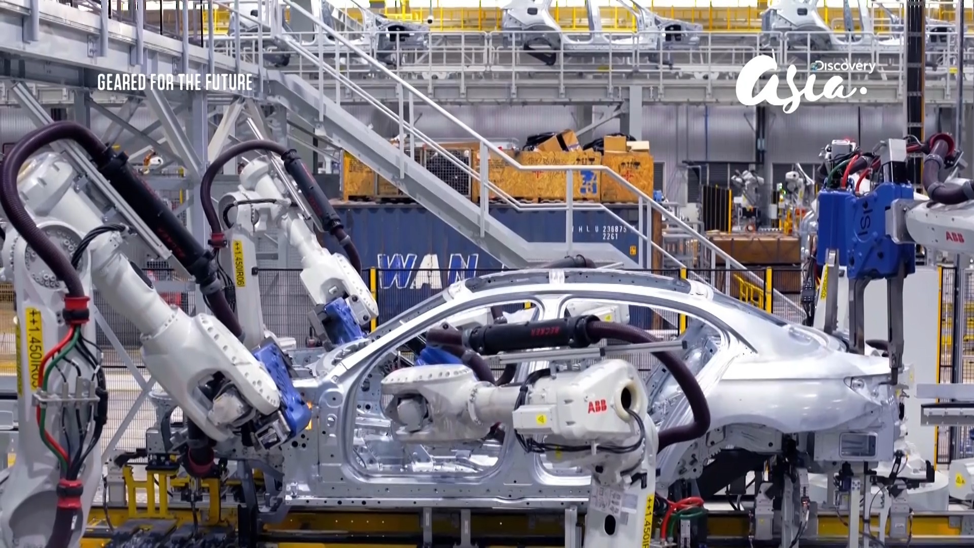 VinFast lên sóng Discovery  ảnh 2 VinFast len song Discovery anh 2