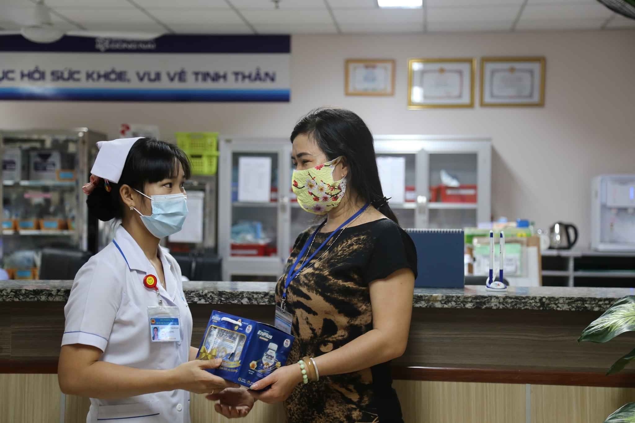 NutiFood tang qua anh 2