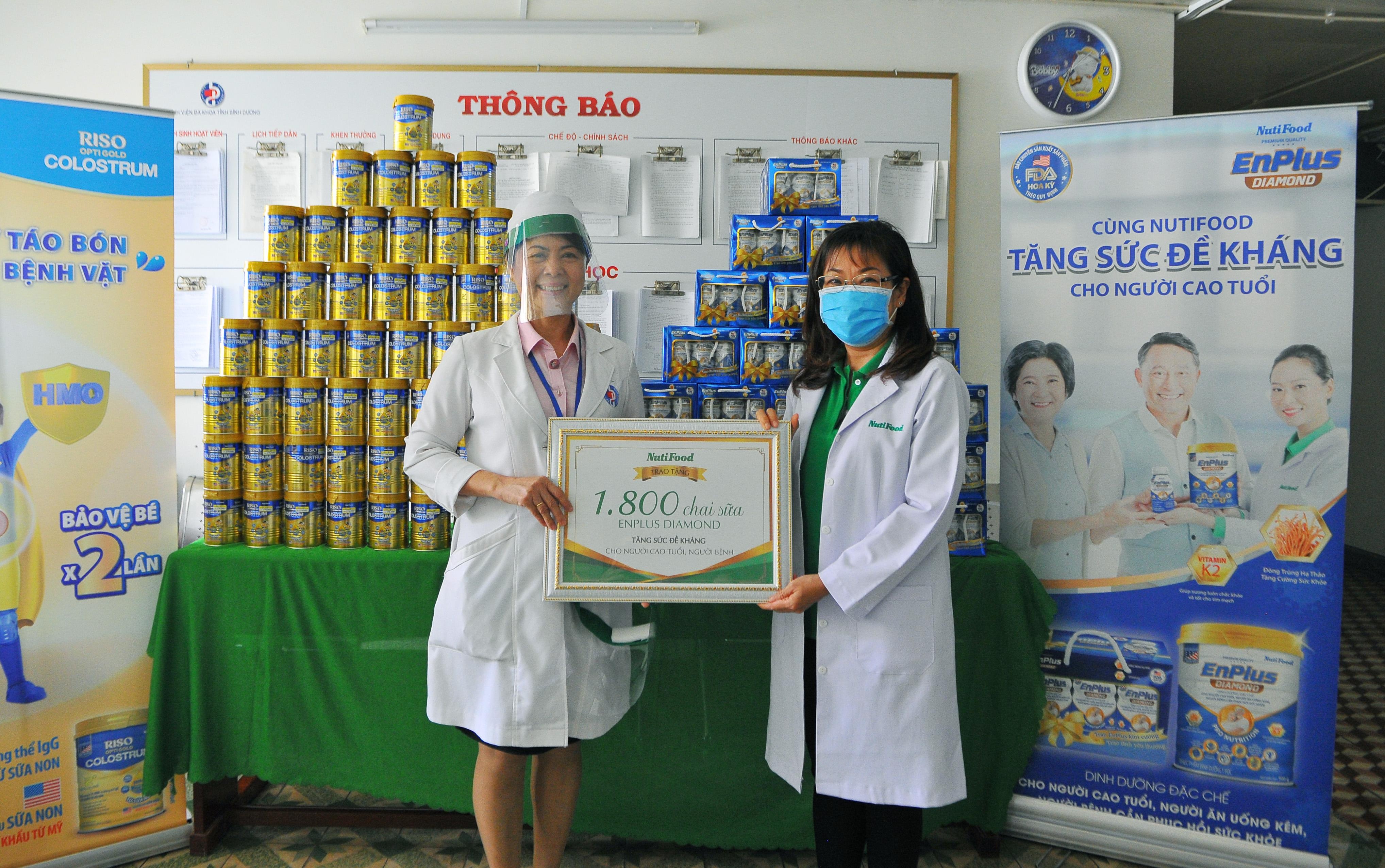 NutiFood tặng quà  ảnh 4 NutiFood tang qua anh 4