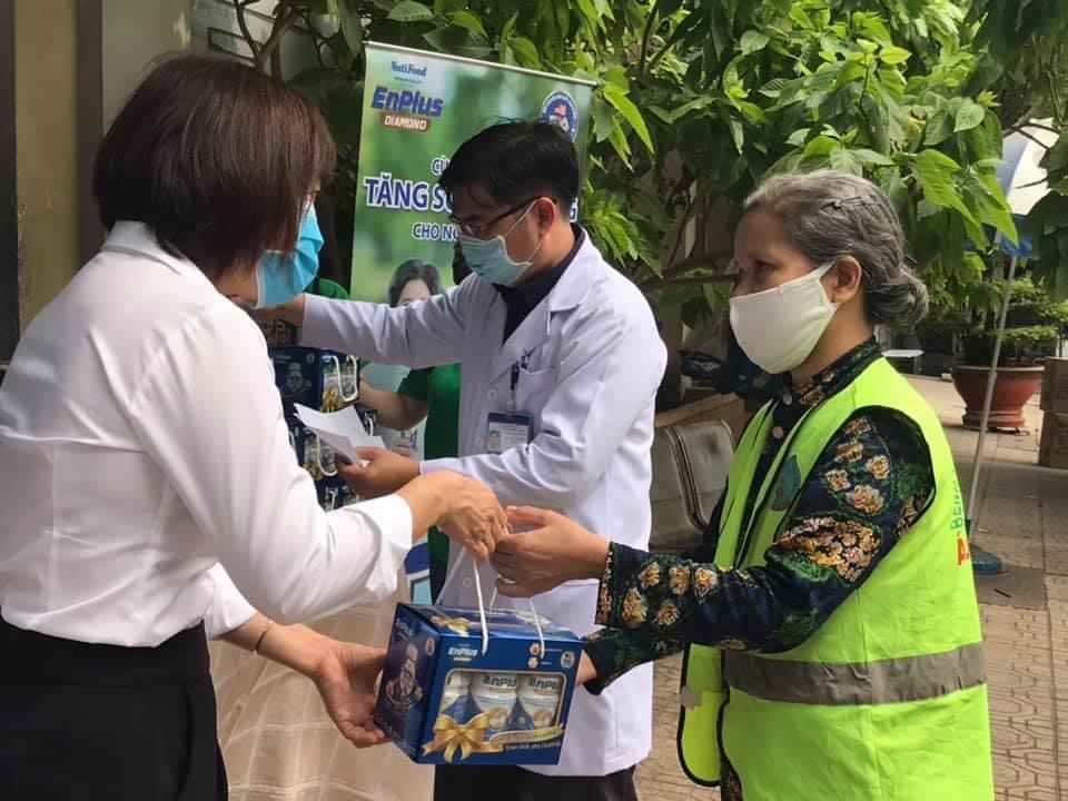 NutiFood tang qua anh 6