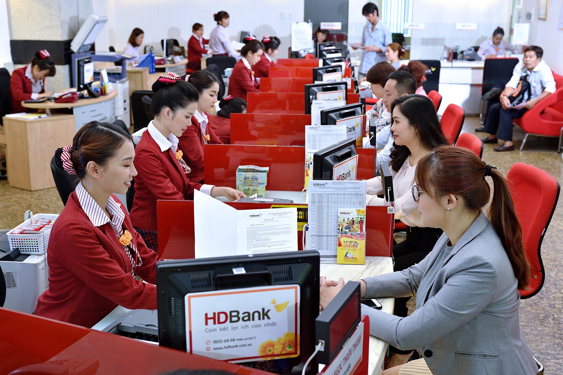 HDBank anh 2