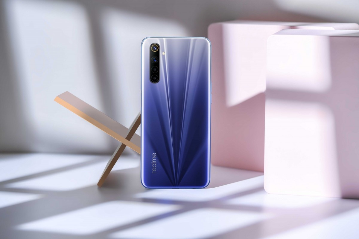 Smartphone gia 6 trieu anh 4