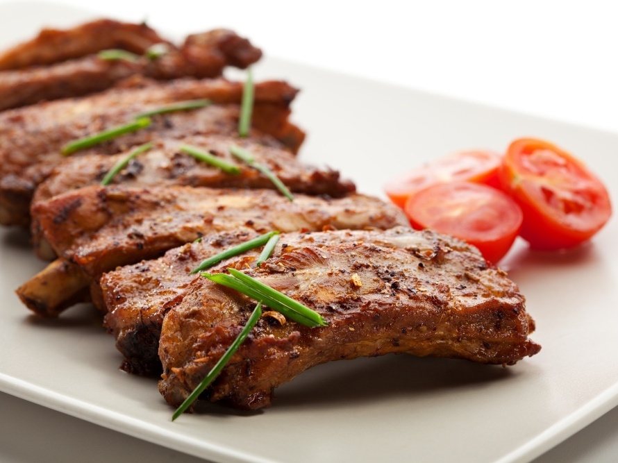 Goi y tiec tai gia dip 30/4 cung thit heo uop gia vi hinh anh