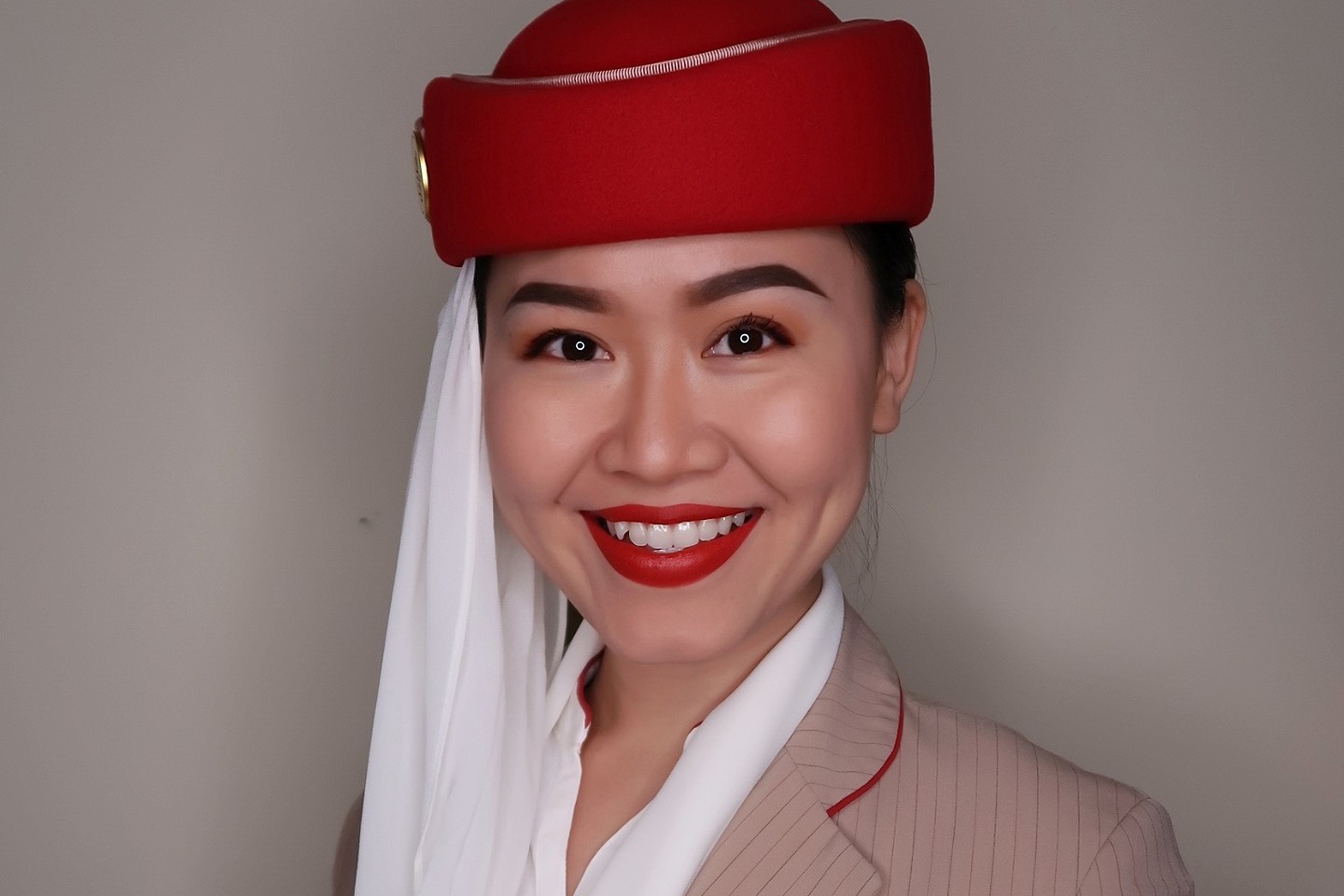 Nu tiep vien nguoi Viet trai long ve cuoc song xa nha giua mua dich hinh anh