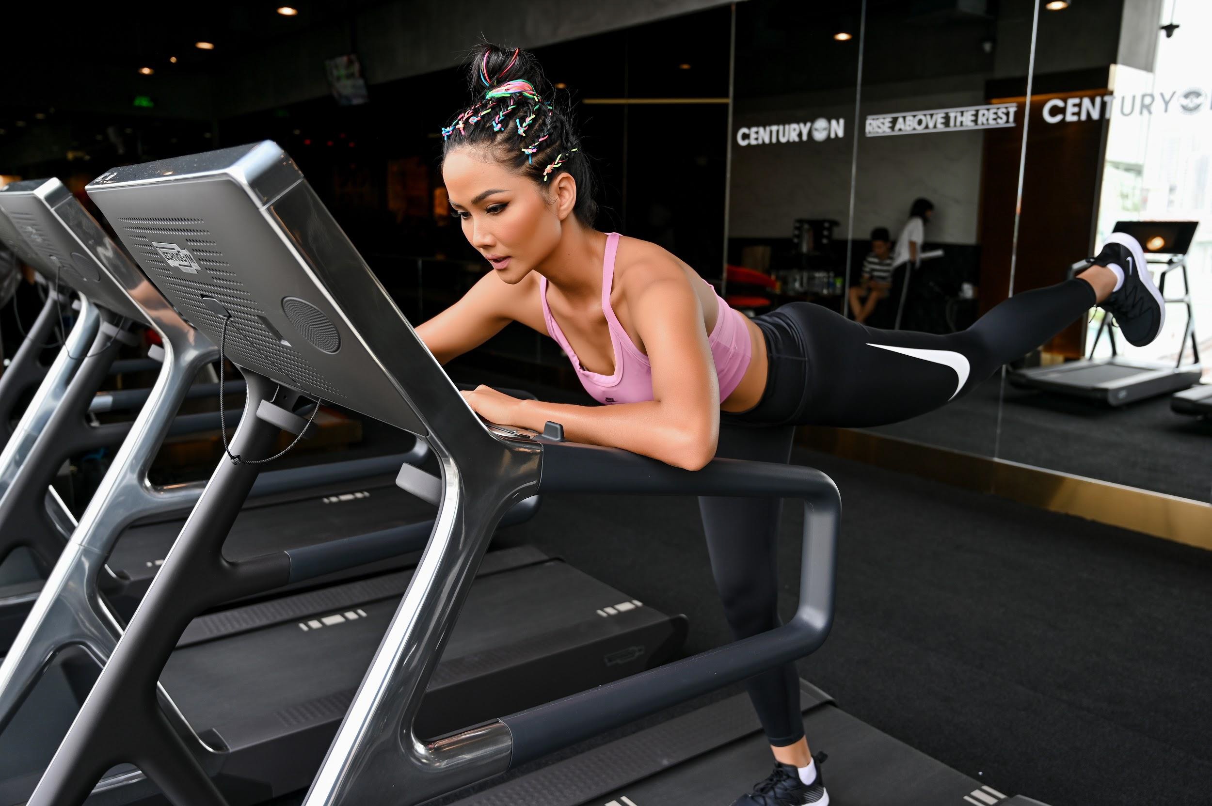 H'Hen Nie, Thao Trang va Quynh Anh Shyn tro lai phong tap sau cach ly hinh anh