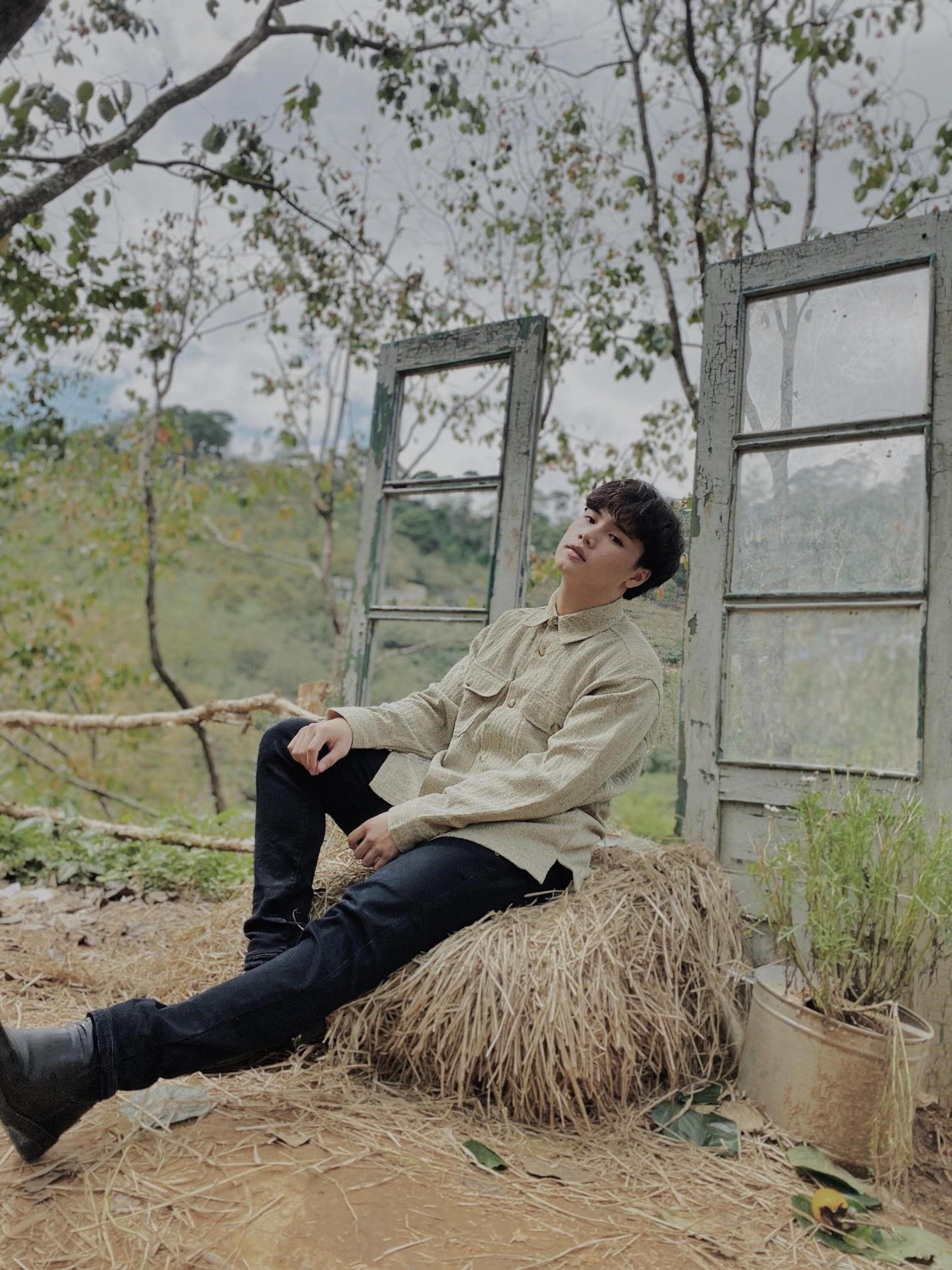 Yeu khong can co anh 3