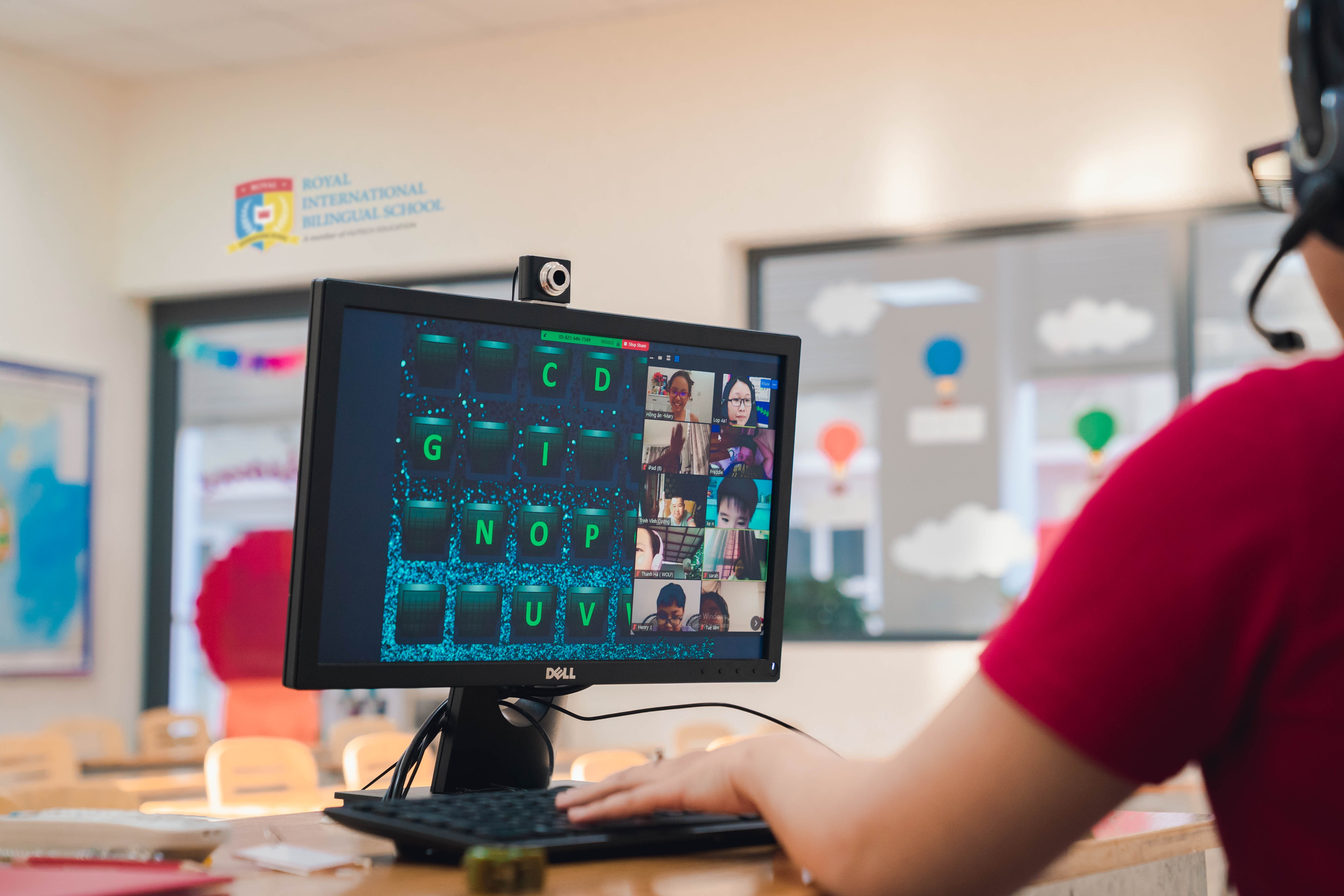 Truong song ngu Hoang Gia anh 3