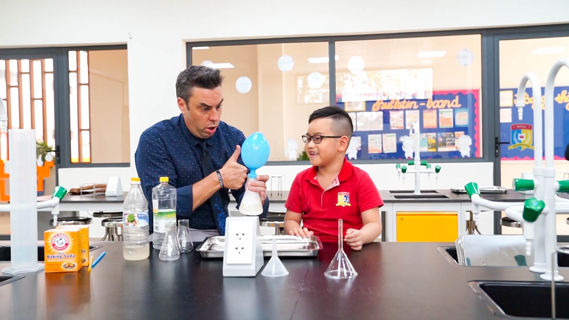 Truong song ngu Hoang Gia anh 4