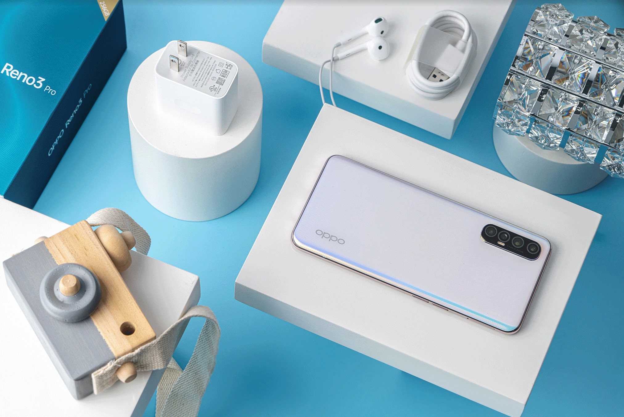 Nguoi dung dat truoc Reno3 Pro duoc uu dai 2 trieu dong kem qua tang hinh anh