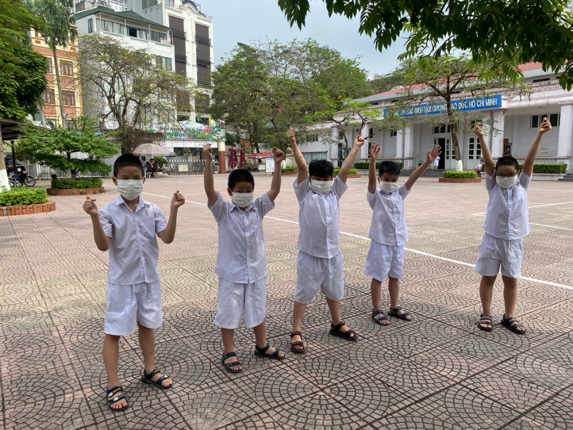 Cong ty TNHH Thuong mai va Dich vu Ban Mai anh 1