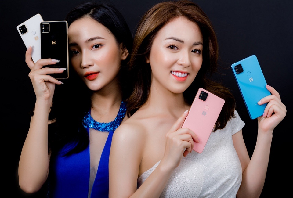 Bphone B86 ban tra gop 0% hoac tang goi cuoc hon 3,5 trieu dong hinh anh