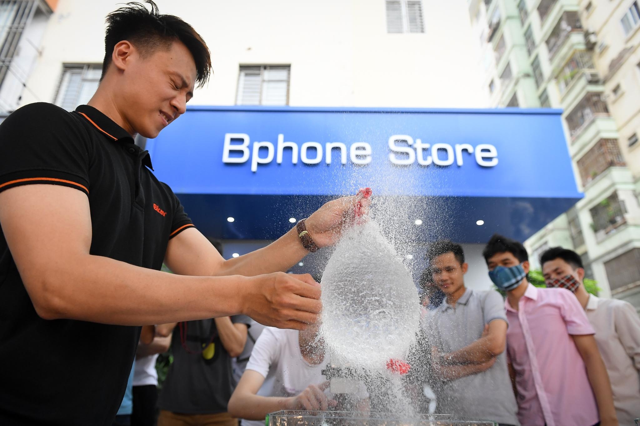 Bkav,  Bphone B86,  mo ban anh 8