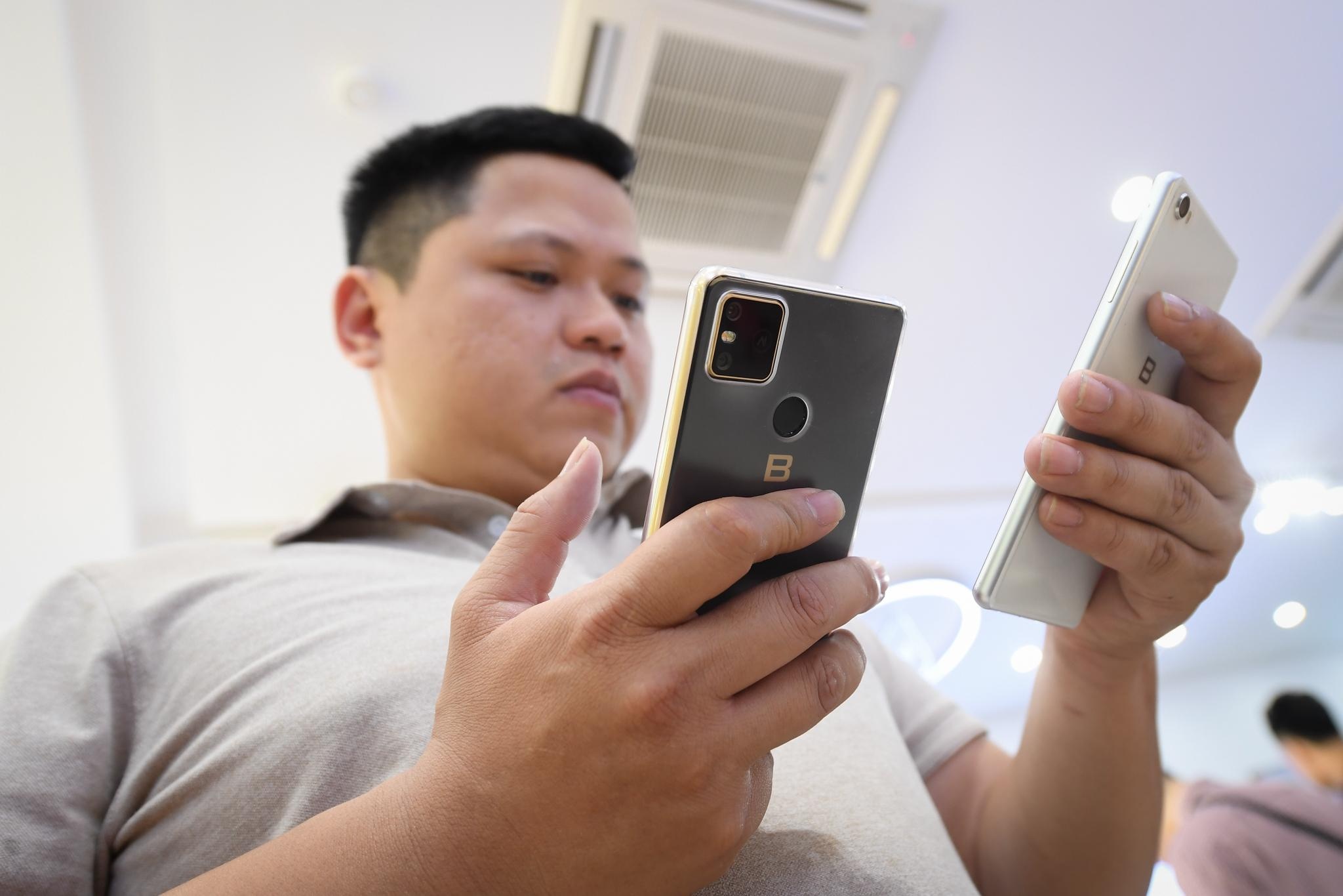 Bkav,  Bphone B86,  mo ban anh 6