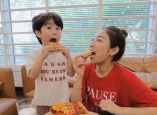 Mon an nhe khien gia dinh Quyen Linh, Trang Lou thich me hinh anh