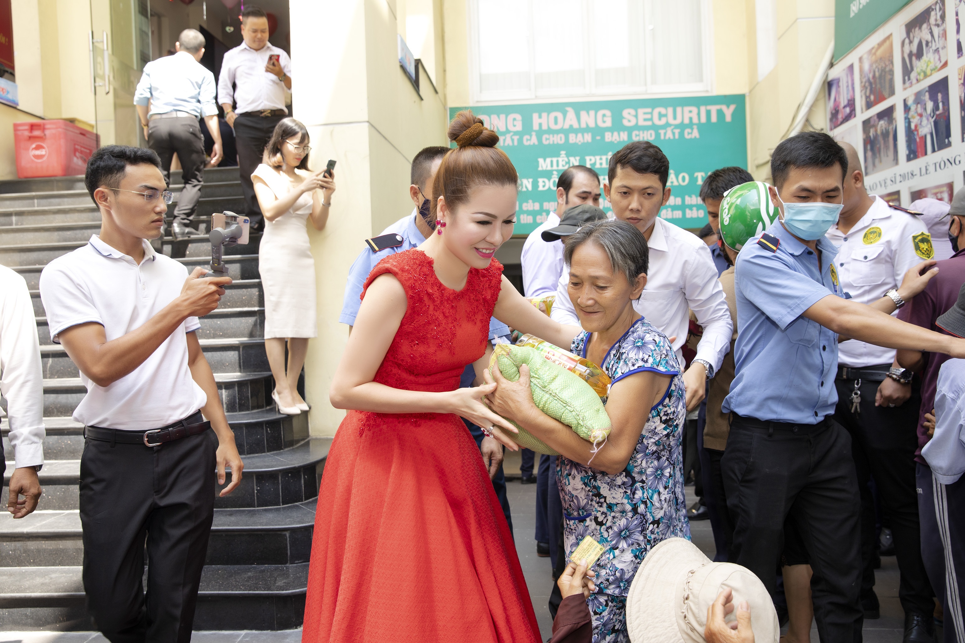 Công ty bảo vệ Long Hoàng ảnh 3 Cong ty bao ve Long Hoang anh 3
