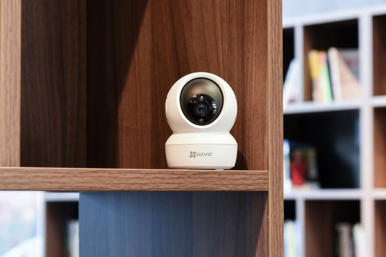 Vi sao nen lap camera Wi-Fi tai nha? hinh anh