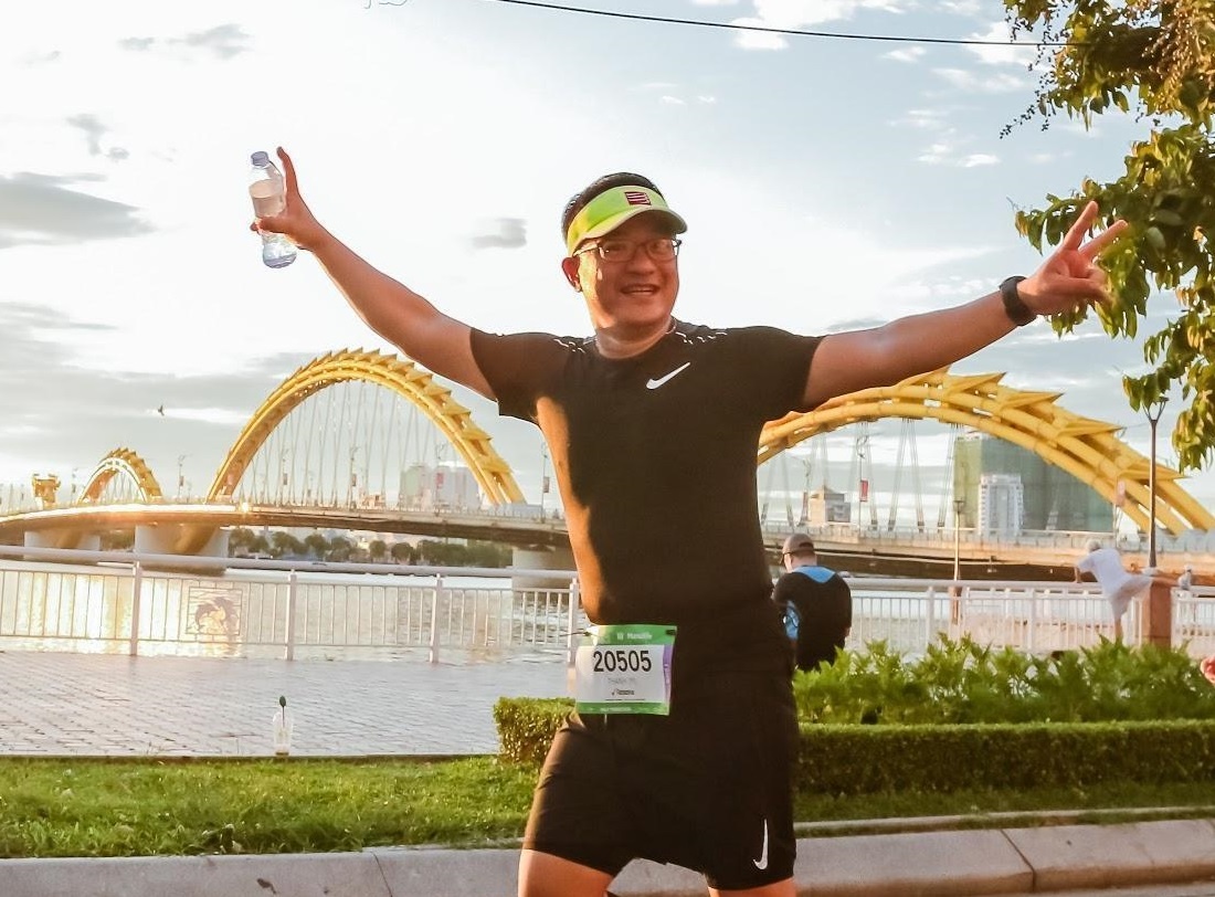 Kham pha Da Nang qua chay bo hinh anh