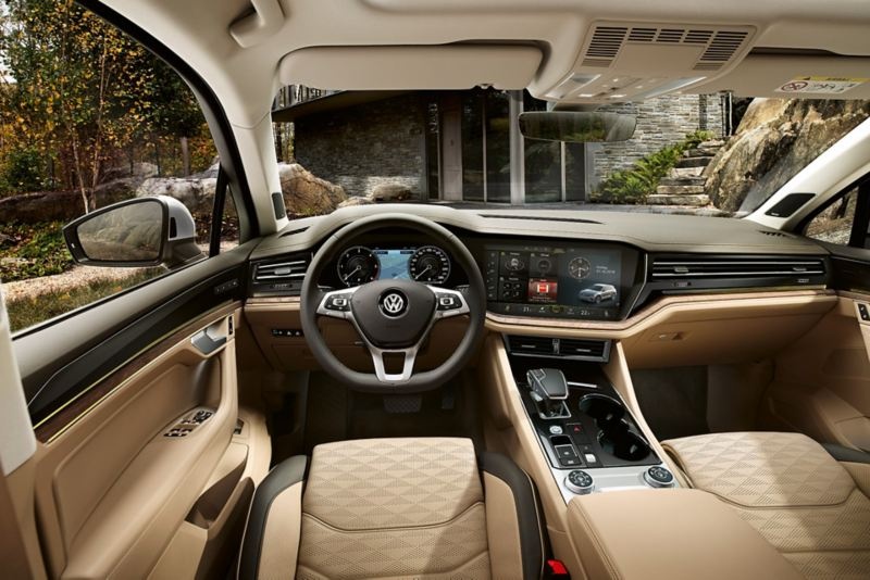 Volkswagen Touareg anh 1