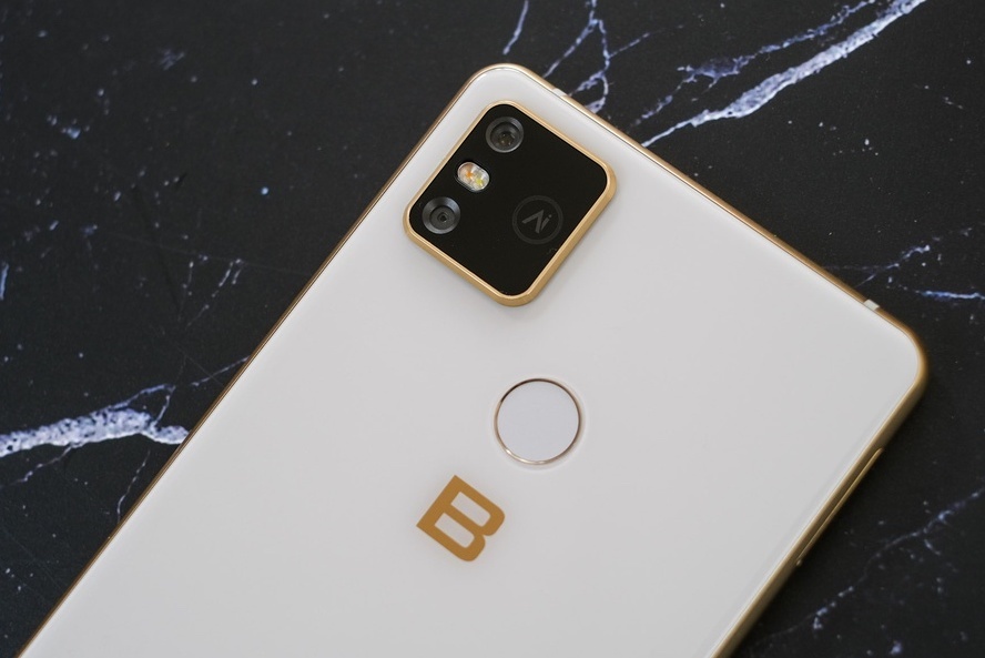 Bphone duoc kiem dinh boi doi tac uy quyen cua Google hinh anh