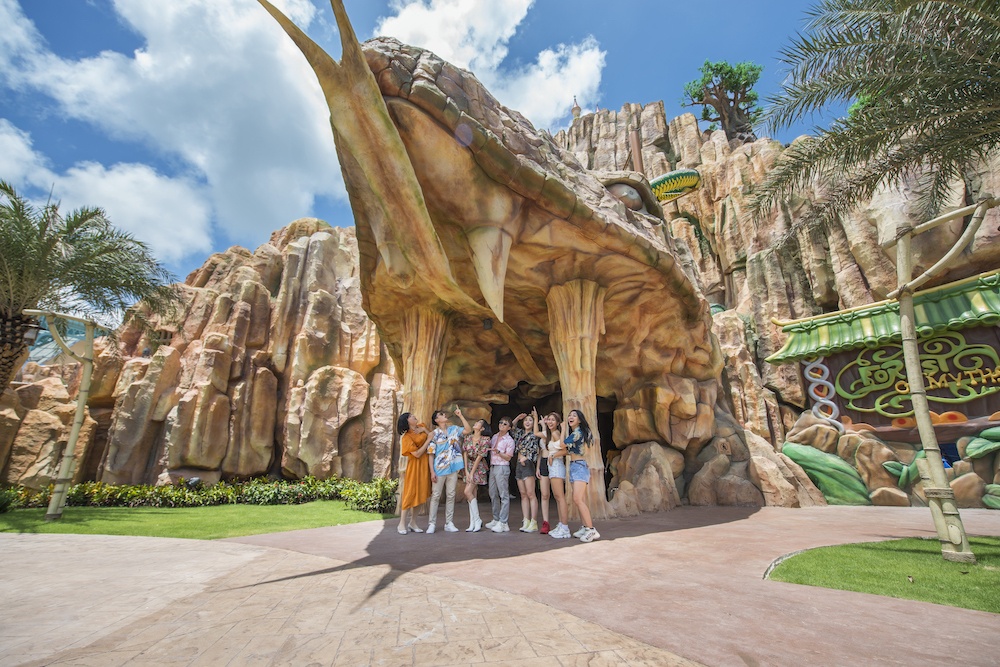 Can canh VinWonders Phu Quoc truoc gio khai truong hinh anh