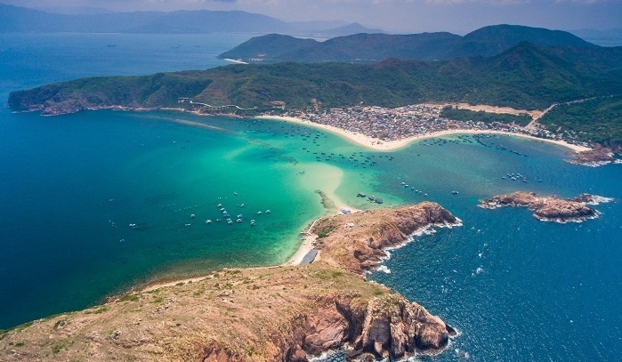 Binh Dinh - diem sang tren ban do du lich Viet hinh anh