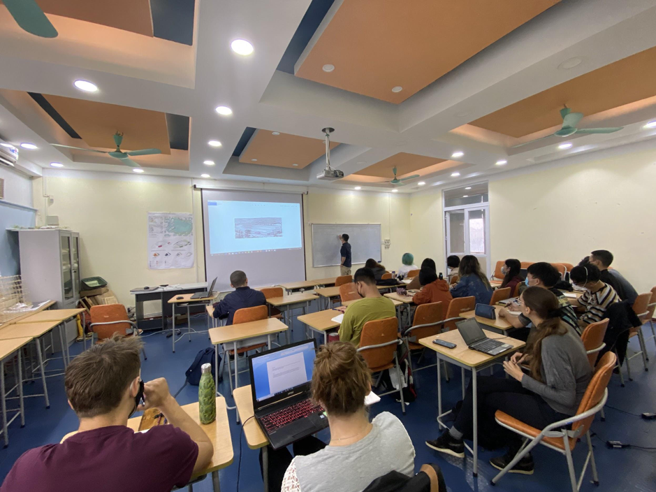 DH Kien truc Ha Noi anh 2