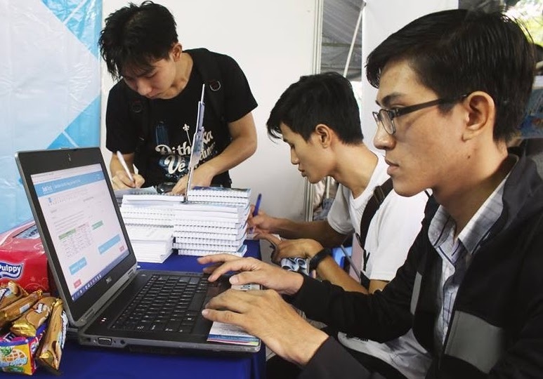 JobTest va 3 nam cung gioi tre dinh huong nghe nghiep hinh anh