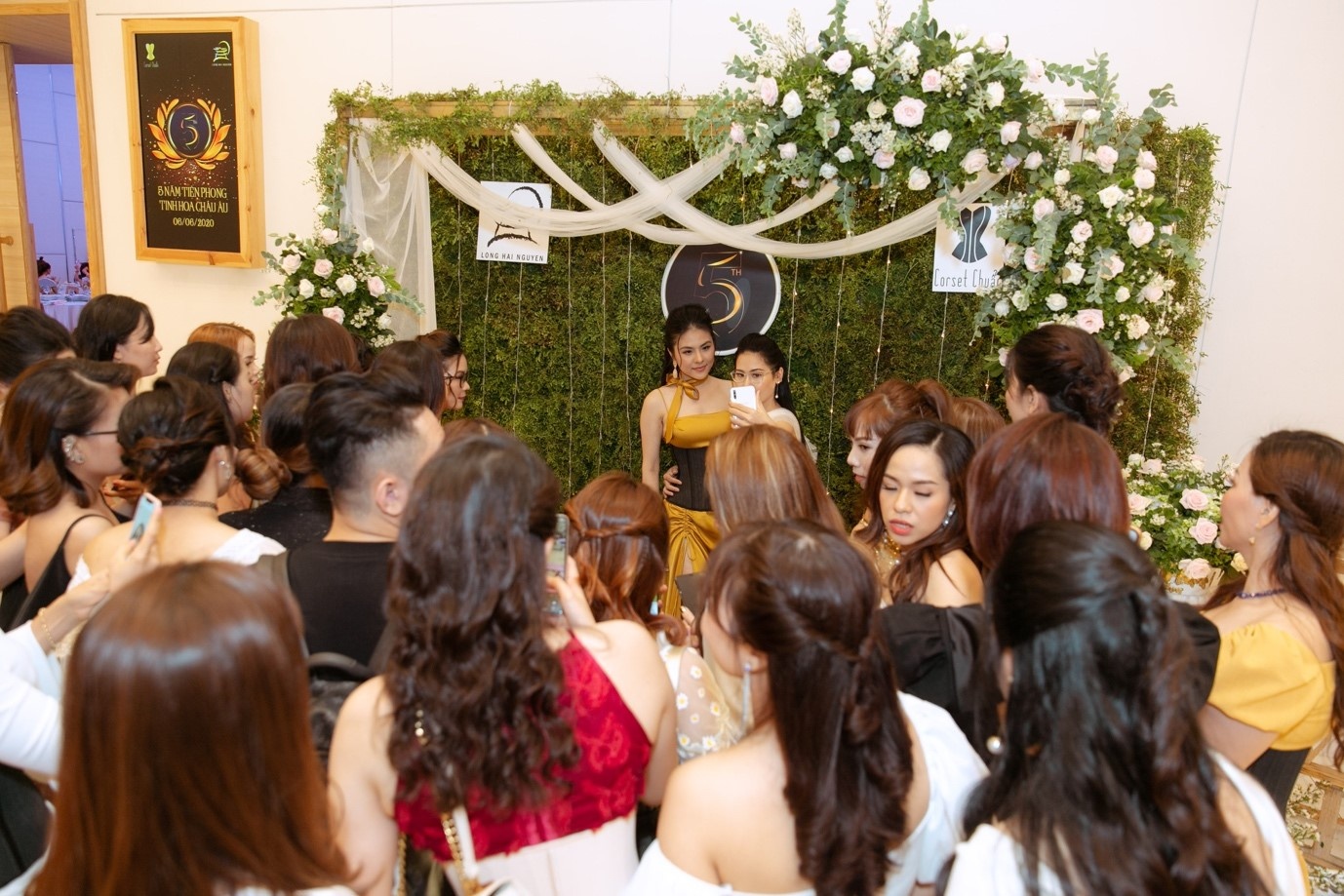 Corset Chuẩn ảnh 2 Corset Chuan anh 2