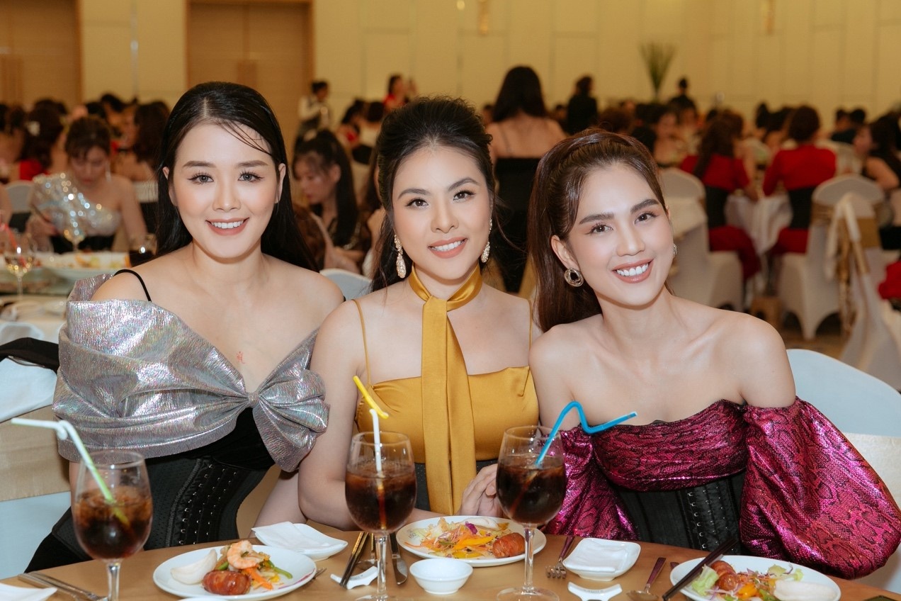 Corset Chuẩn ảnh 7 Corset Chuan anh 7