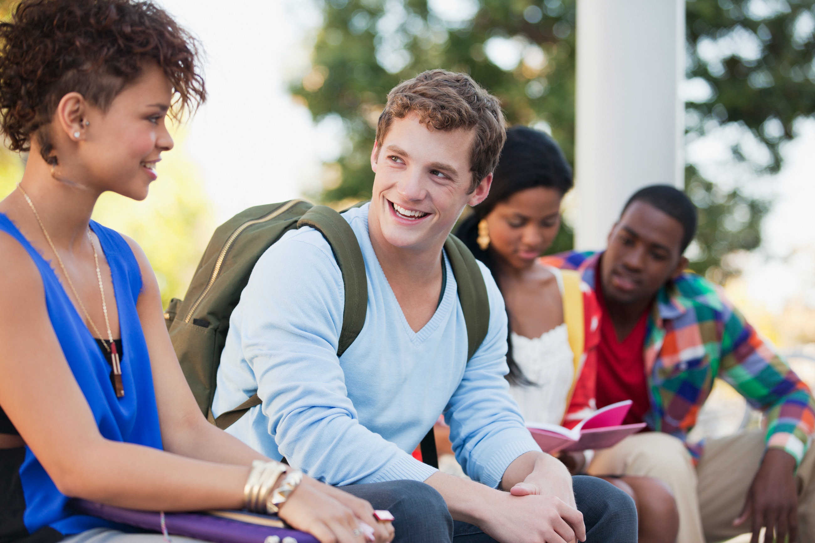 Hoi thao online huong dan ho so xin hoc va visa du hoc cac nuoc hinh anh