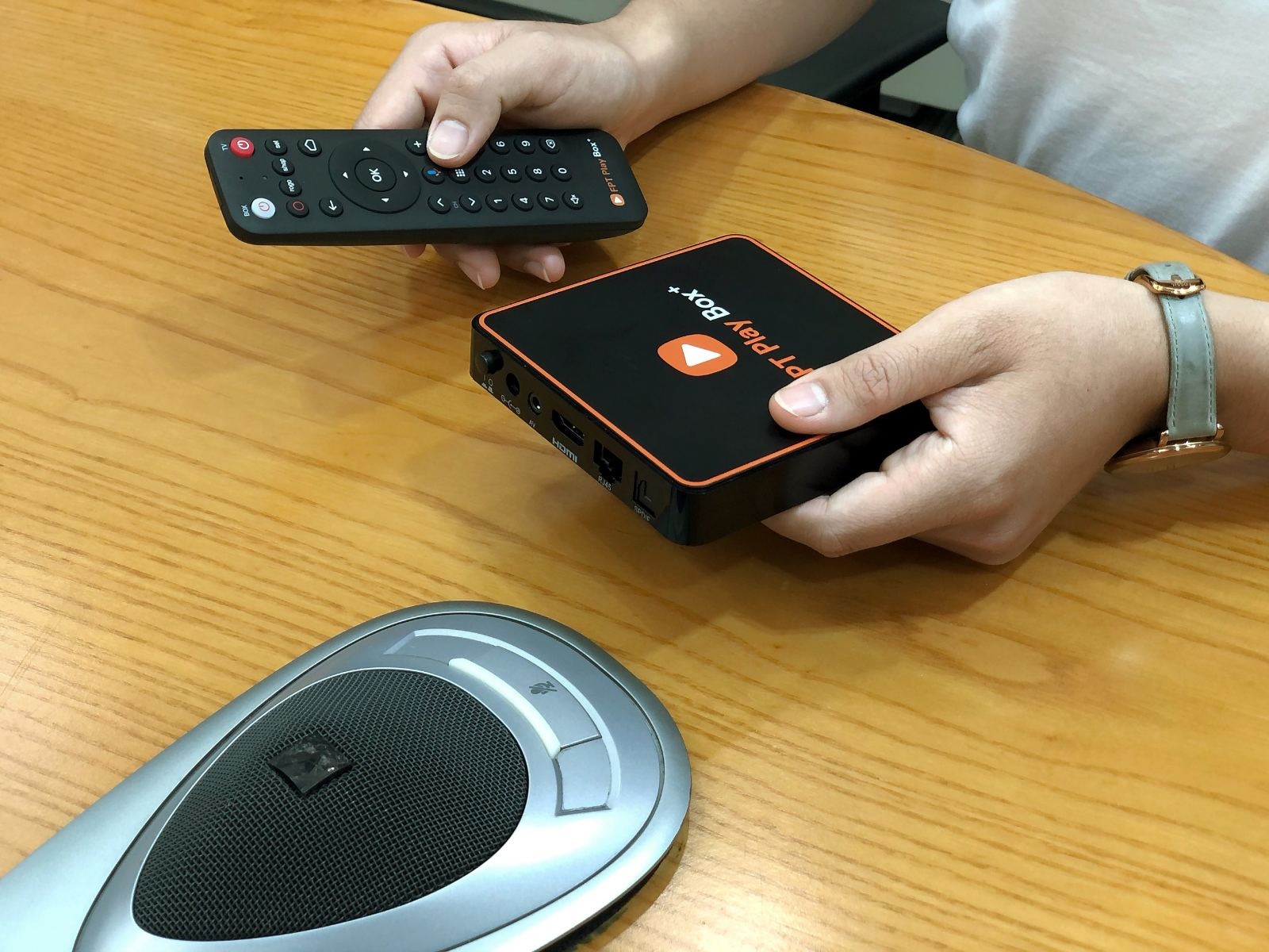 FPT Play Box+ 2020 - nang cap cau hinh, chay Android TV 10 hinh anh