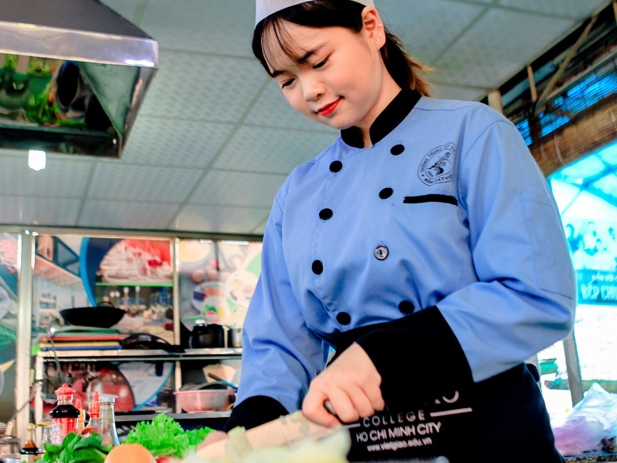 Uu diem khi hoc trung cap chinh quy sau tot nghiep THCS hinh anh
