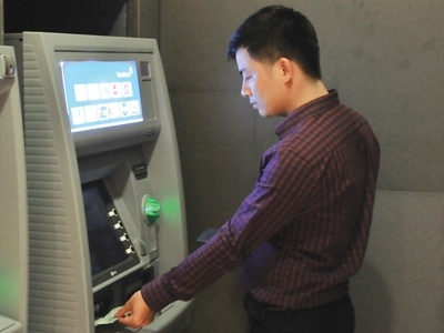 VietinBank trien khai rut tien bang ma QR tai ATM hinh anh