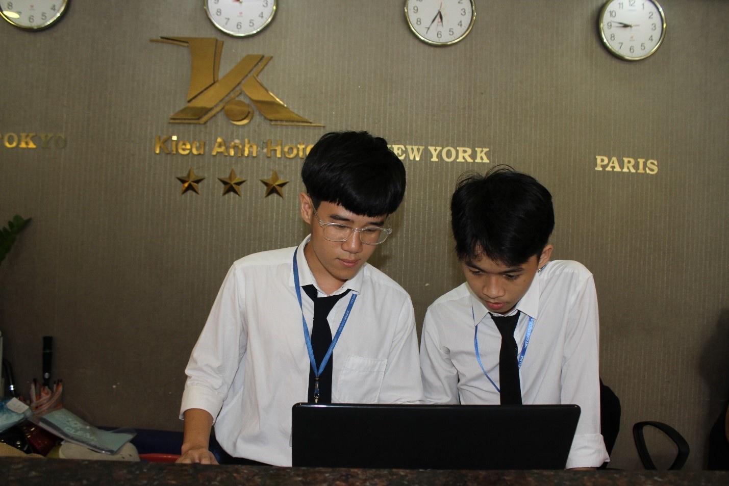 Tuyen sinh lop 10 anh 6