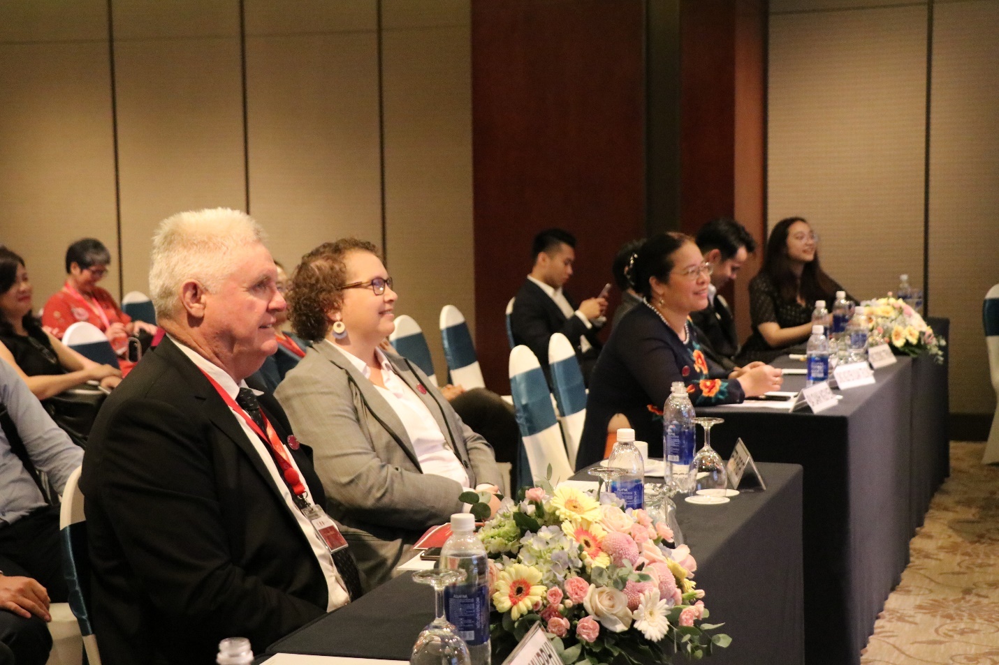chương trình VCE ảnh 1 chuong trinh VCE anh 1
