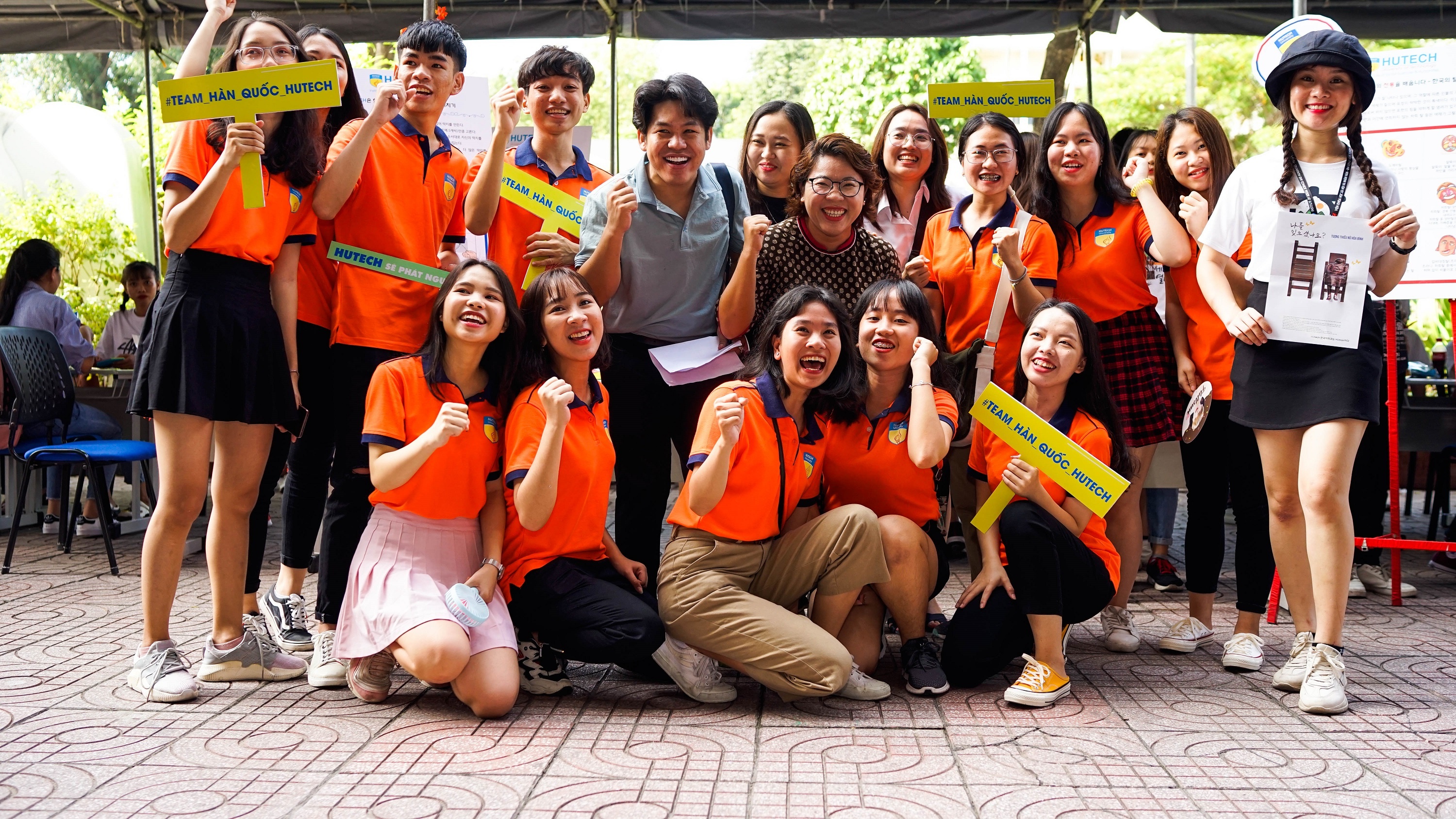 Sinh viên ngành ngôn ngữ ảnh 10 Sinh vien nganh ngon ngu anh 10
