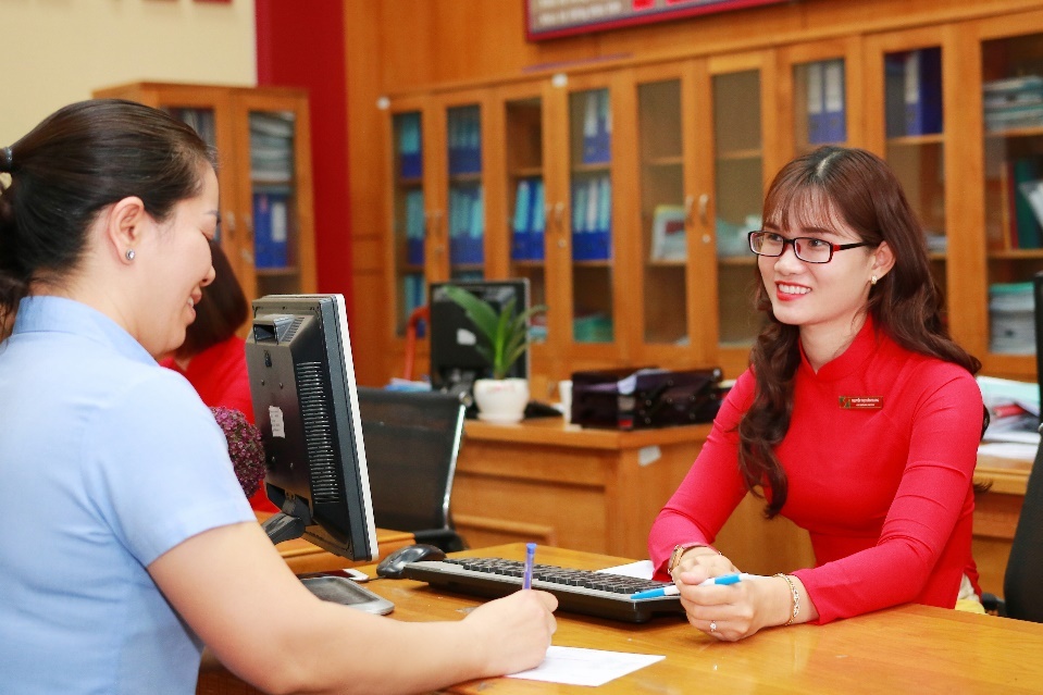 Agribank trien khai nhieu uu dai huong ung 'Ngay khong tien mat' hinh anh