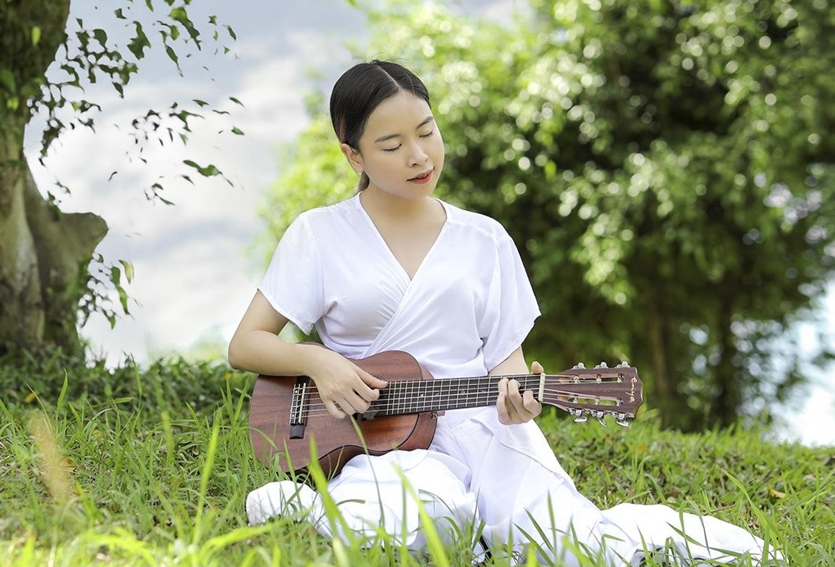 Dinh Khanh Ly chia se cam hung sang tac nhac phim hinh anh