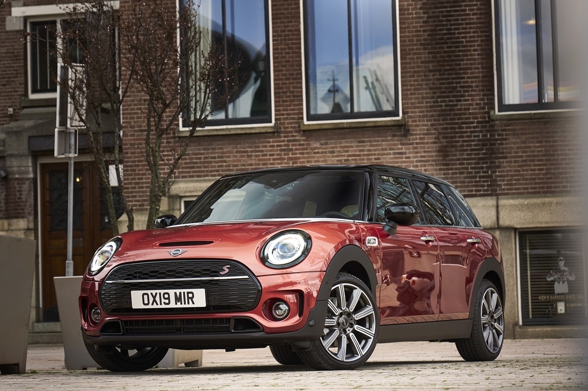 MINI Cooper S Clubman 2020 - co dien, lich lam, dam chat Anh quoc hinh anh