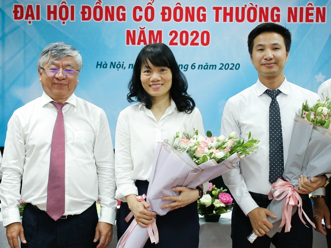 BIC dat muc tieu doanh thu phi bao hiem 2.425 ty dong hinh anh