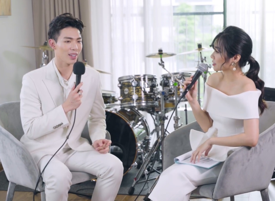 Erik 'xong dat' liveshow truc tuyen 'Gamuda Soul' so dau tien hinh anh