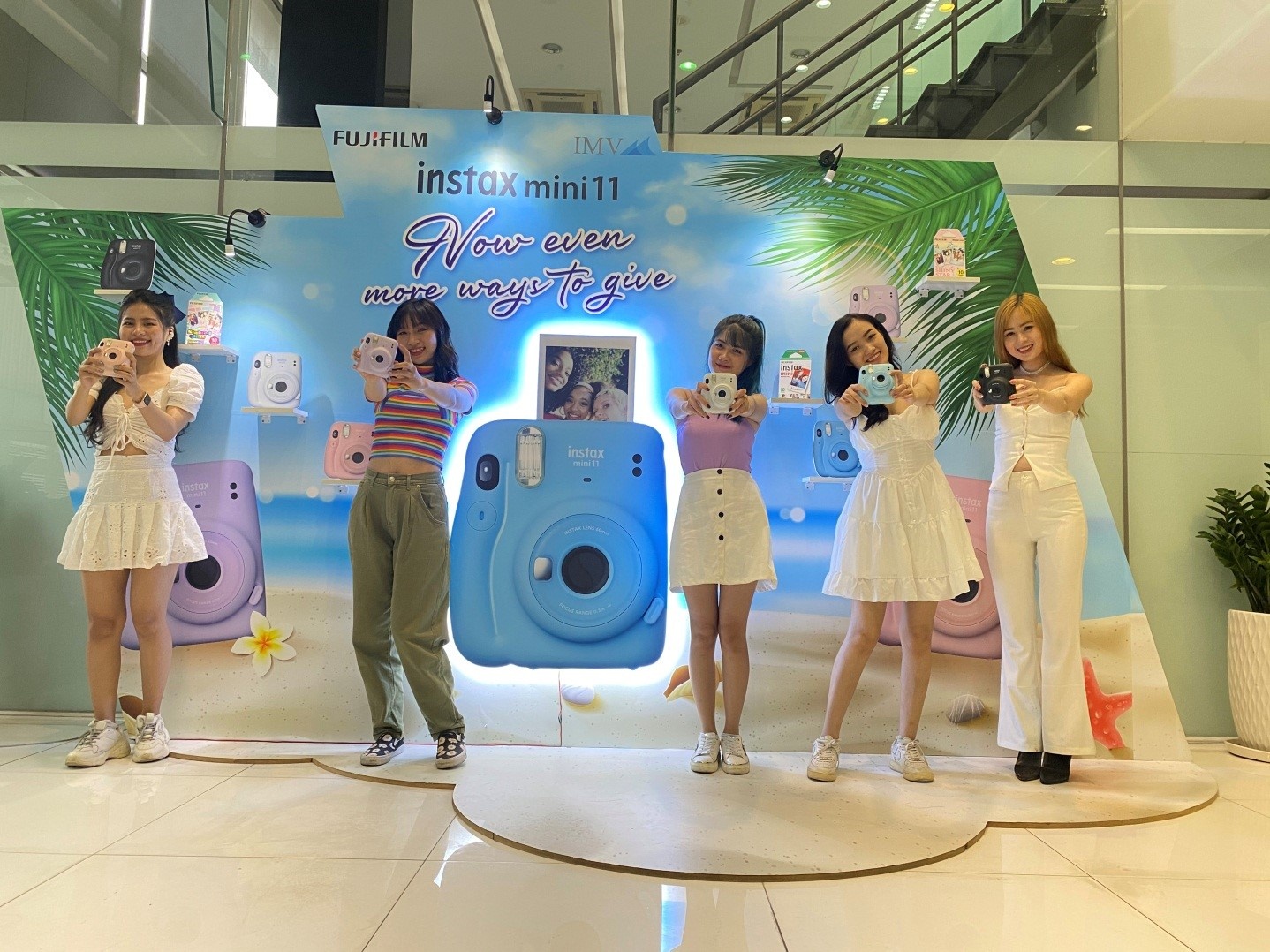 Instax Mini 11 ảnh 1 Instax Mini 11 anh 1