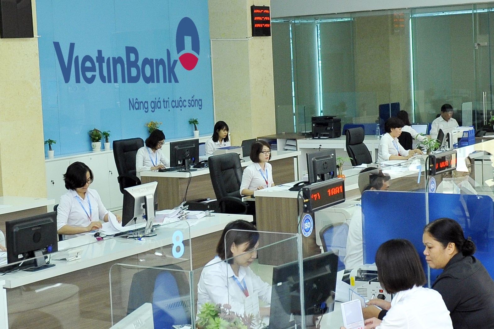 VietinBank giam them 0,2-0,5% lai suat cho cac goi tin dung uu dai hinh anh