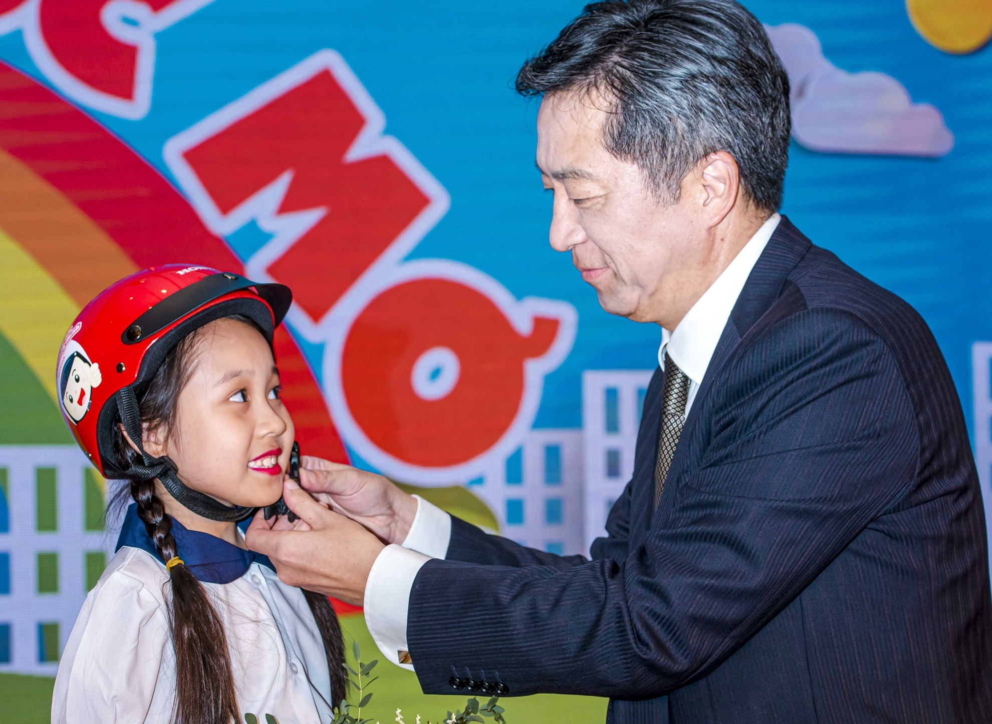 Honda Viet Nam tang gan 2 trieu mu bao hiem cho hoc sinh lop 1 hinh anh