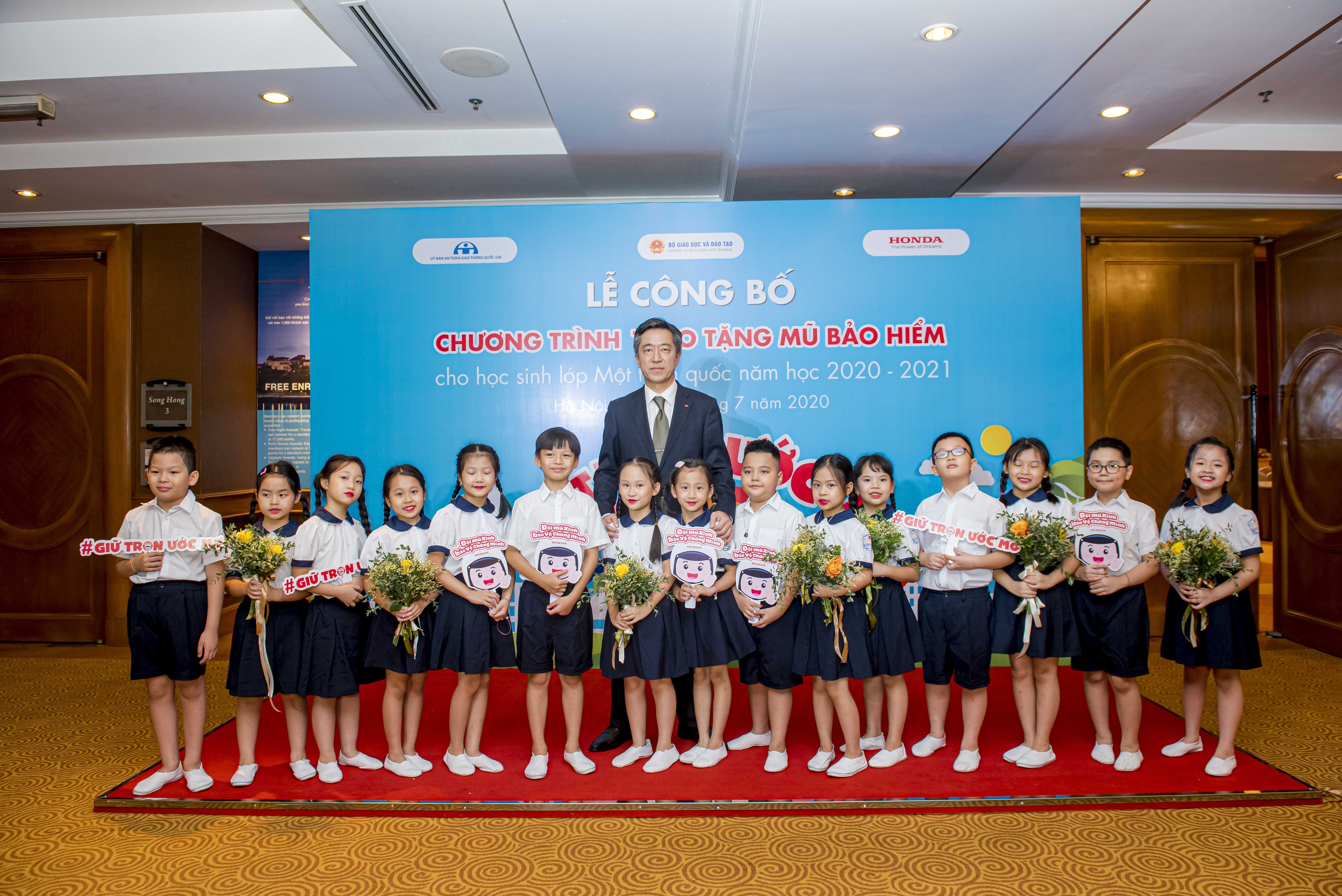 tang mu bao hiem anh 1