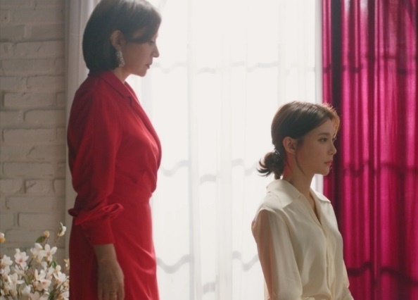 Phu nu nguy hiem ra sao khi bi don toi duong cung? hinh anh