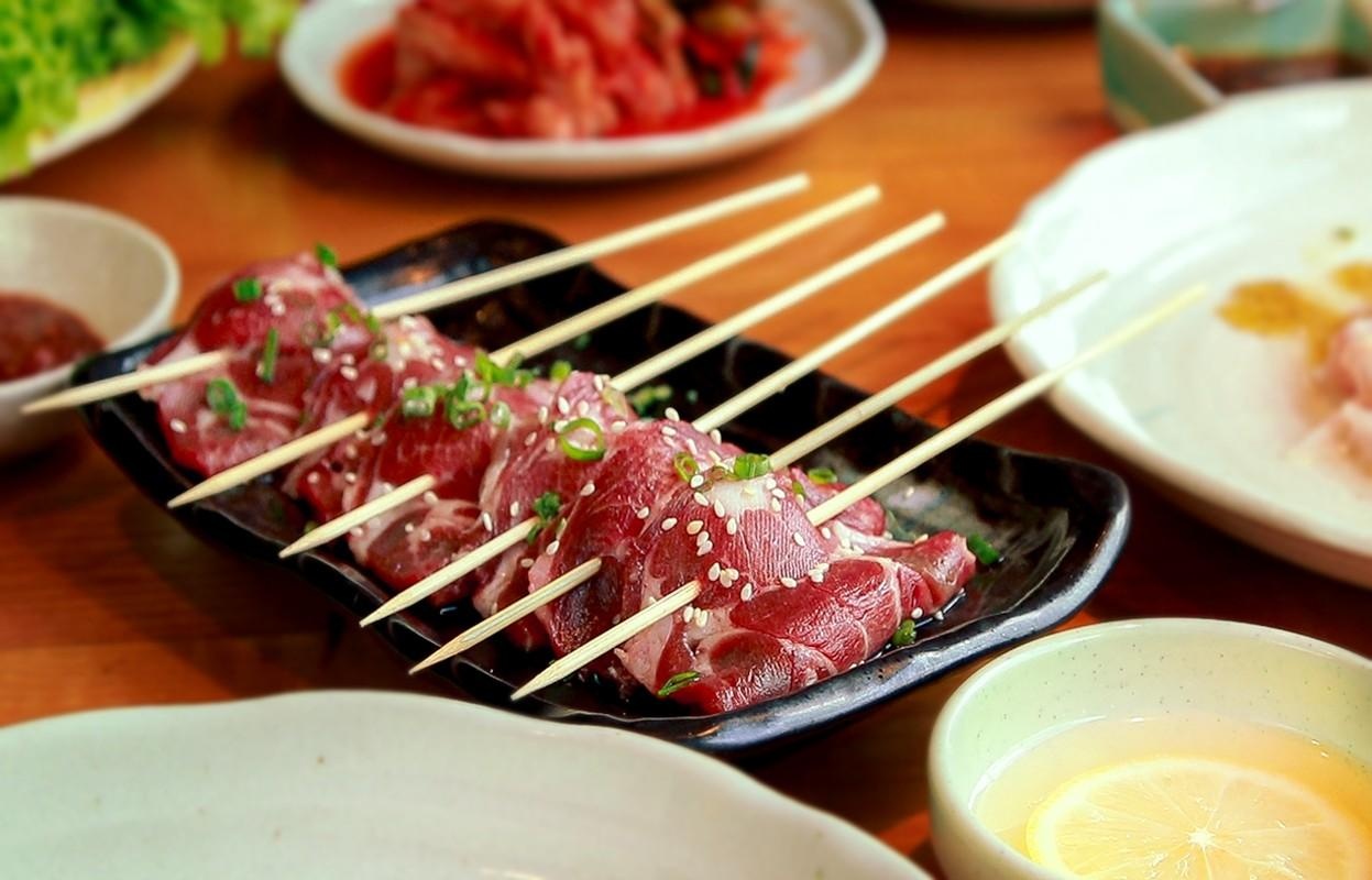 Loat nuoc sot mang phong vi Yakiniku nhat dinh phai thu tai Gyu Shige hinh anh