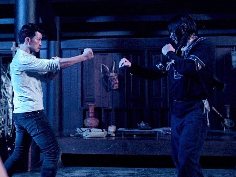 'Dinh mu suong' - phim hanh dong hoi tu dan vo si chuyen nghiep hinh anh