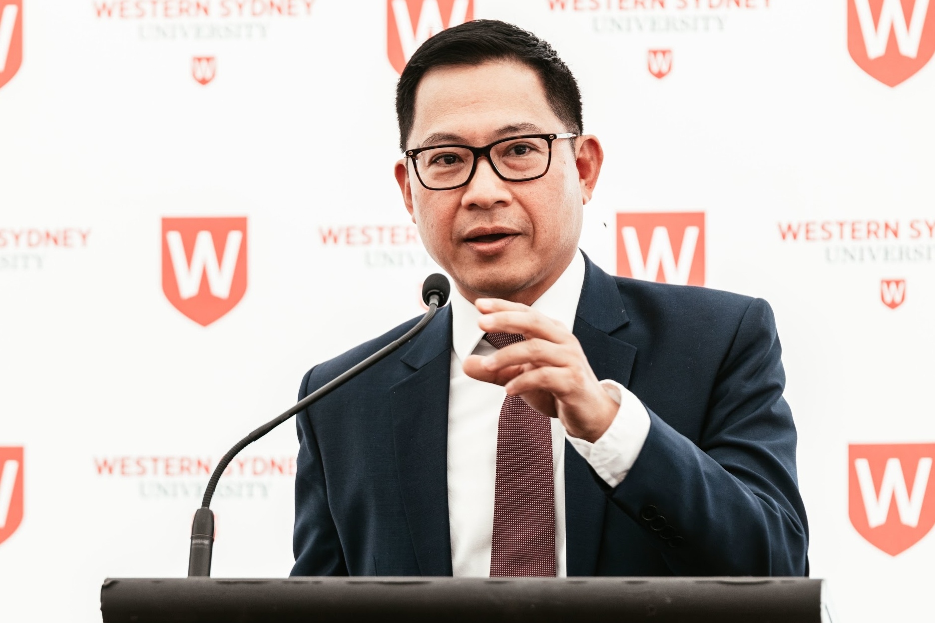 Founder Pho 24: 'Toi muon nguoi Viet tiep can nen giao duc Australia' hinh anh